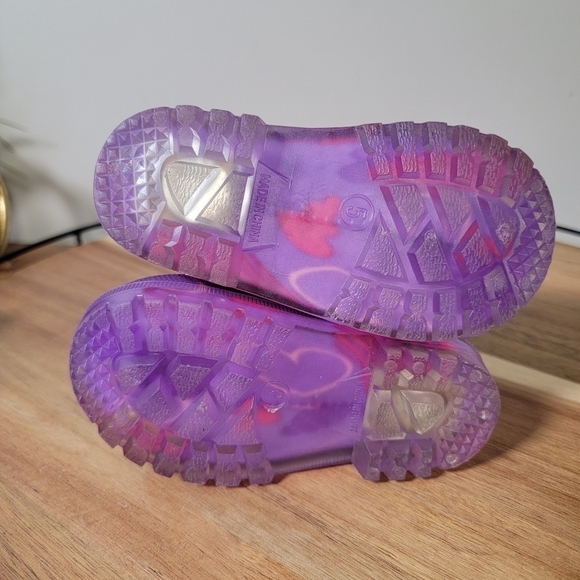 Outee Pink and Purple Heart Print Pull On Light Up Rain Boots Size 5 - Picture 9 of 14